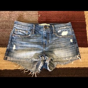 abercrombie and fitch jean shorts (size 6)